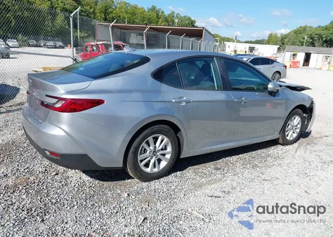 2025 Toyota Camry Le z USA, uszkodzony, nr VIN 4T1DAACK8SU186251